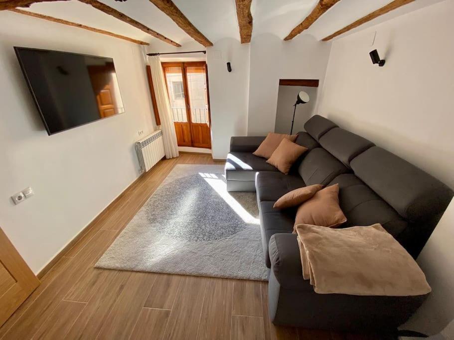 Villa Sol Casa Con Cueva Privada Y Vistas A La Iglesia Рекена Екстериор снимка